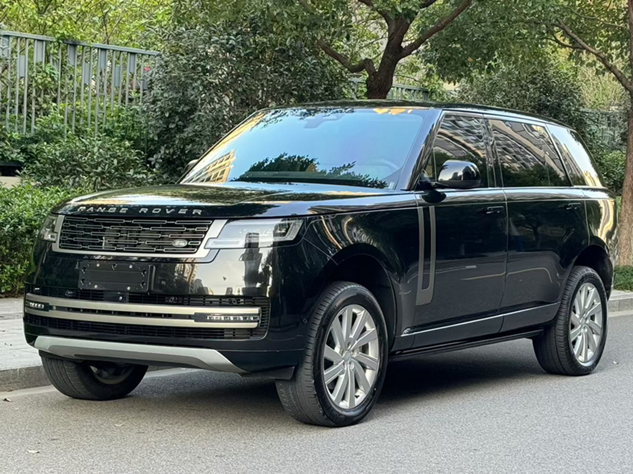 Range Rover 2023 3.0 L6 400PS Prosperous 7-Seater Extended