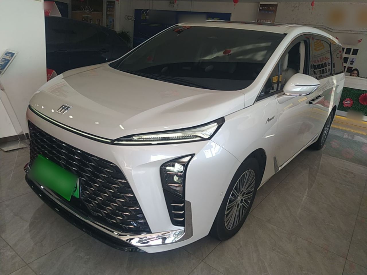 GL8 EV 2024 6-Seater
