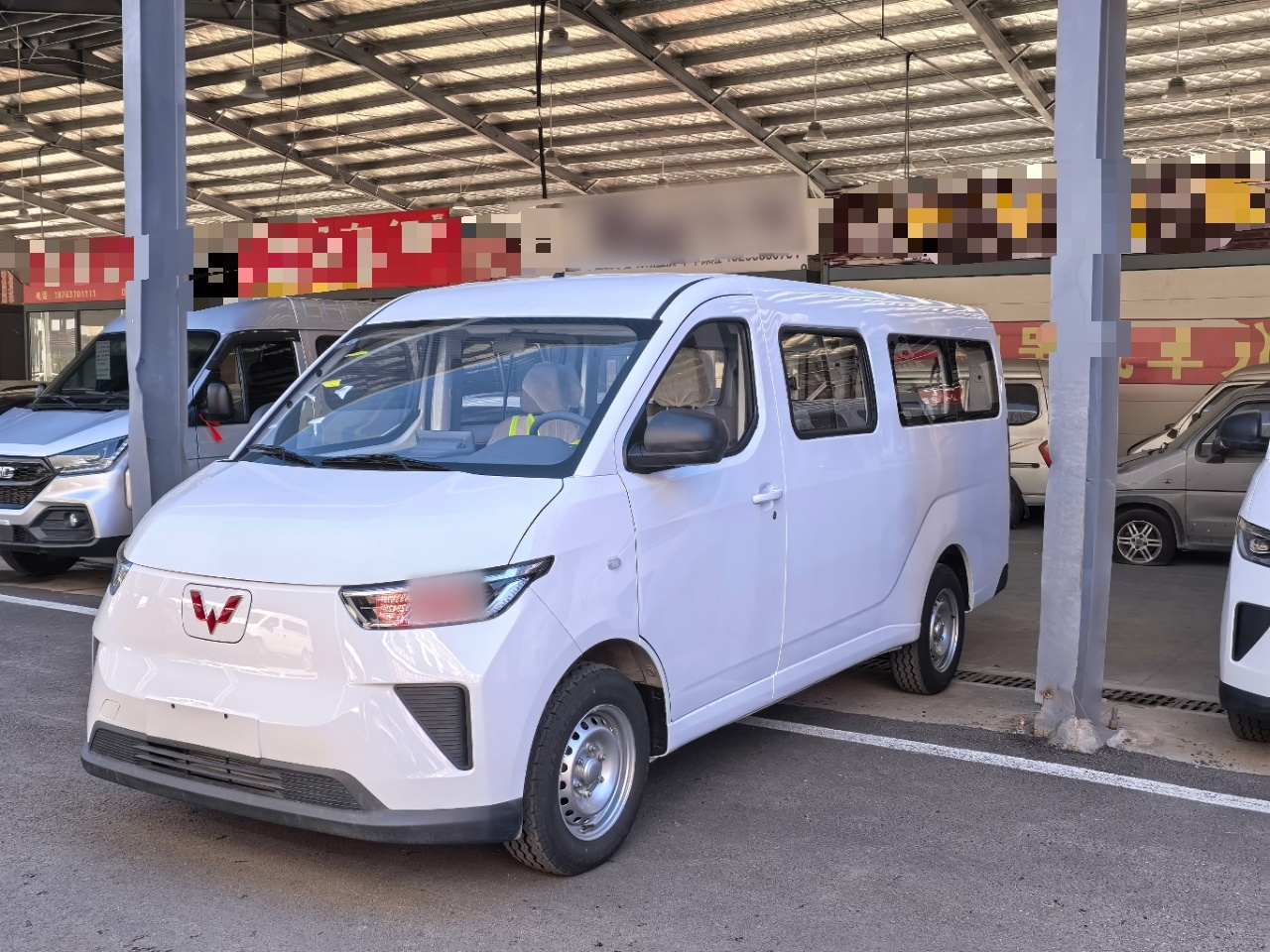 Wuling 2026 330km Bus Comfort
