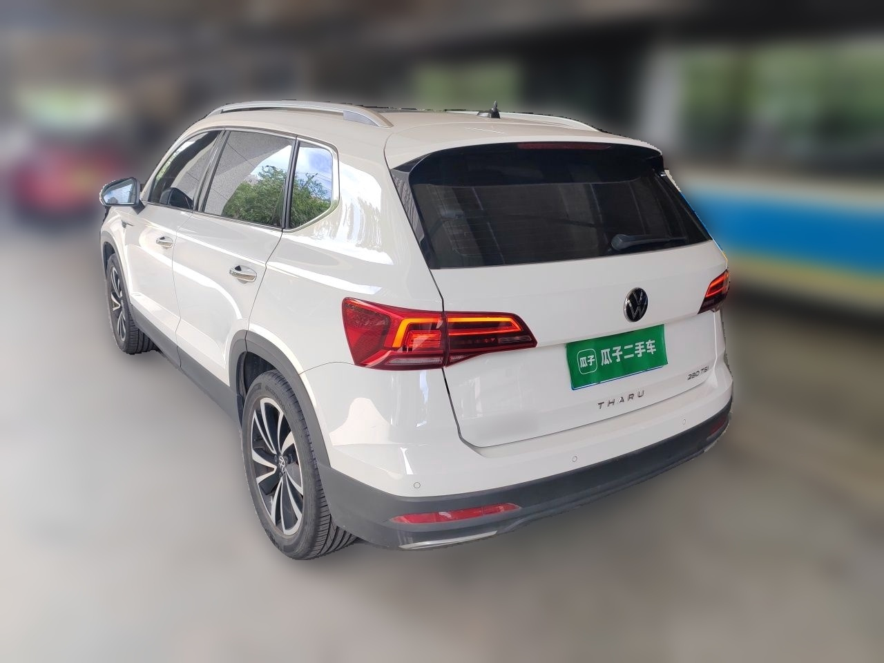 Tharu 2022 280TSI RWD Luxury photo 4