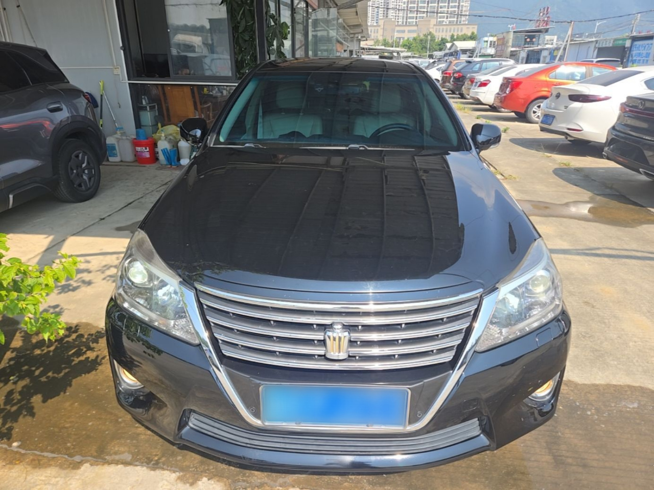 Crown 2012 2.5L Royal photo 2