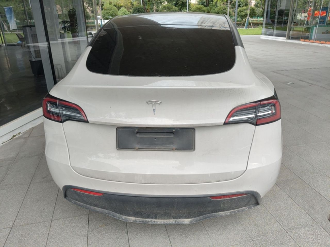 Model Y 2021 Standard Range RWD photo 3