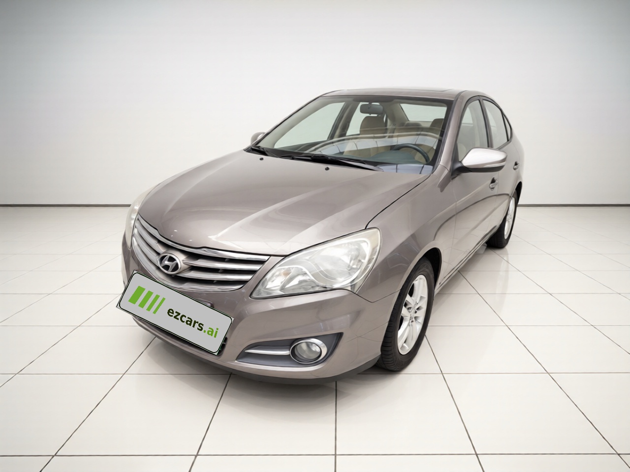 Dynamic 2015 1.6L AT Luxury
