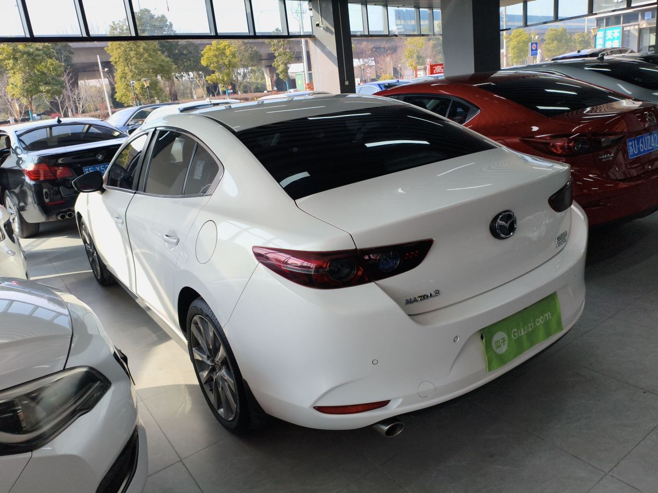 3 Axela 2021 2.0L AT photo 4