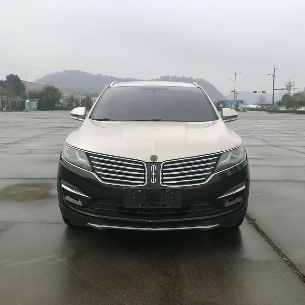 MKC 2017 2.0T RWD photo 3