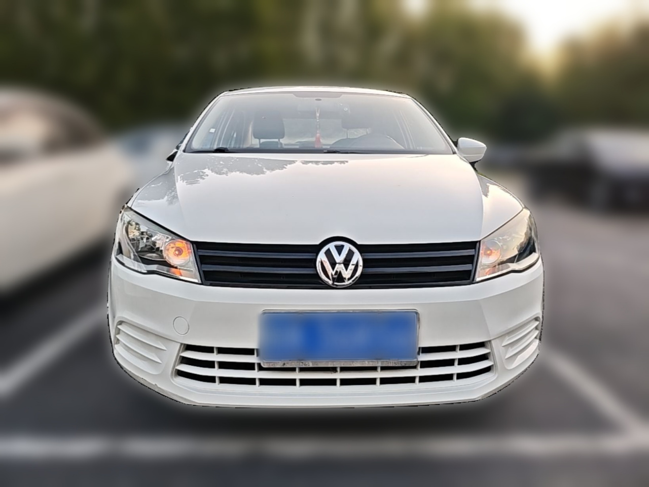 2015 1.6L AT Fashion photo 2