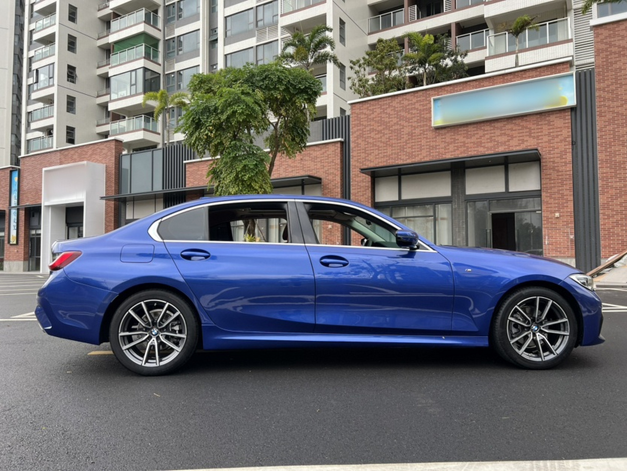 3 Series 2022 Facelift 325Li M Sport Package photo 3