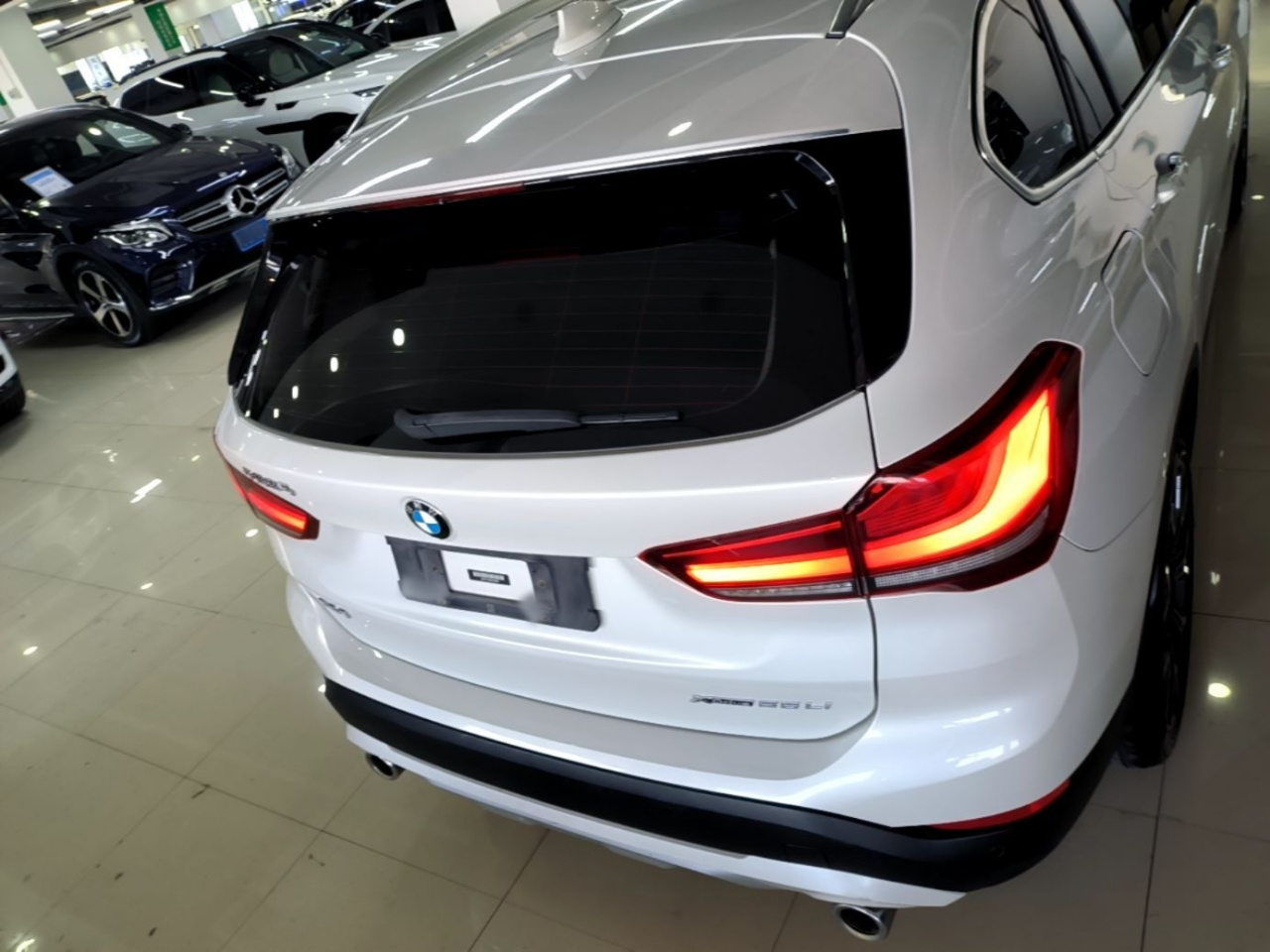 X1 2021 xDrive25Li Exclusive photo 2