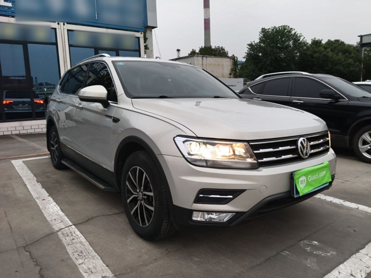 Tiguan L 2018 Facelift 330TSI AT RWD Luxury photo 5