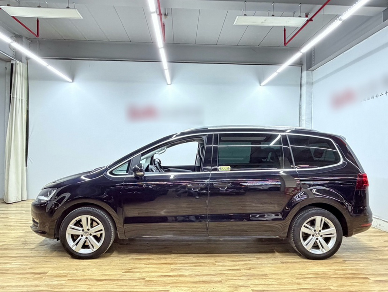 2018 380TSI 7-Seater photo 4