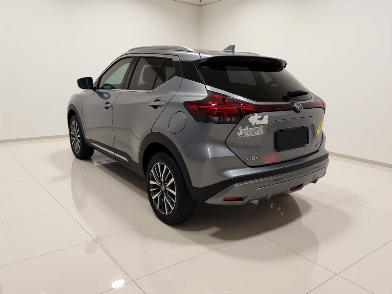 2022 1.5L CVT XV Luxury photo 4