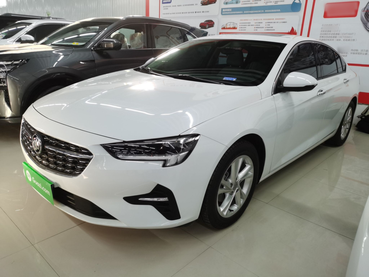 Regal 2021 552T Elite