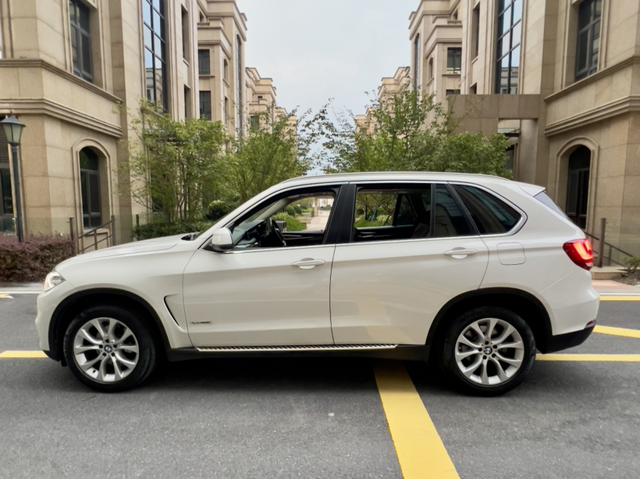 X5 Imported 2014 xDrive35i photo 3