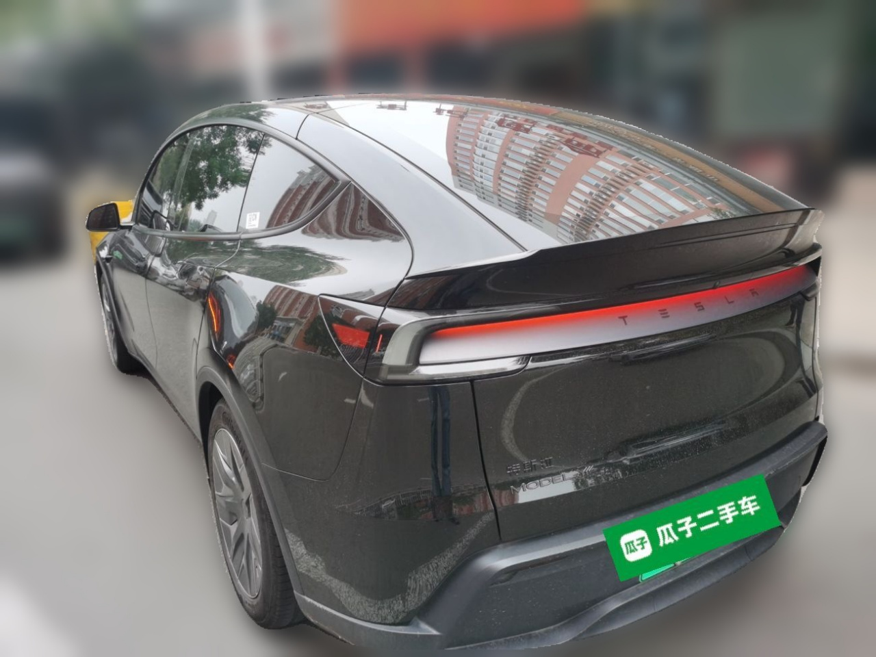 Model Y L 2025 Long Range AWD photo 4