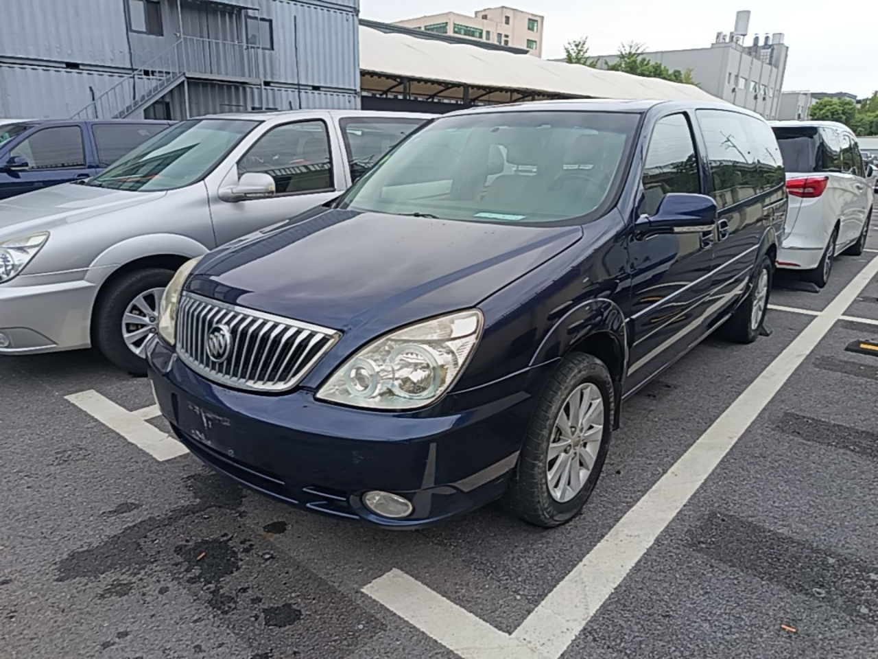 GL8 2014 2.4L Executive
