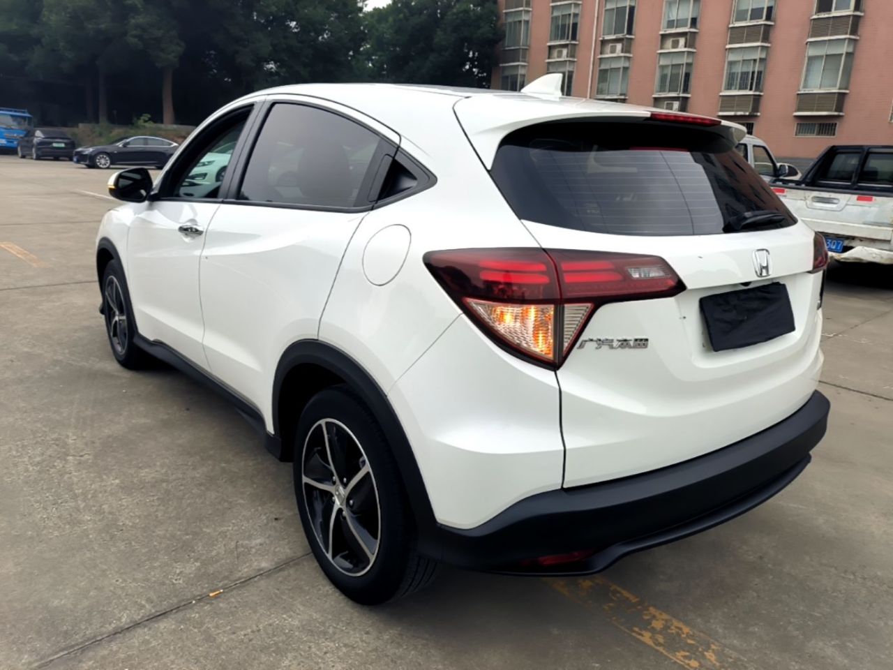 Vezel 2020 1.5L CVT Luxury photo 4