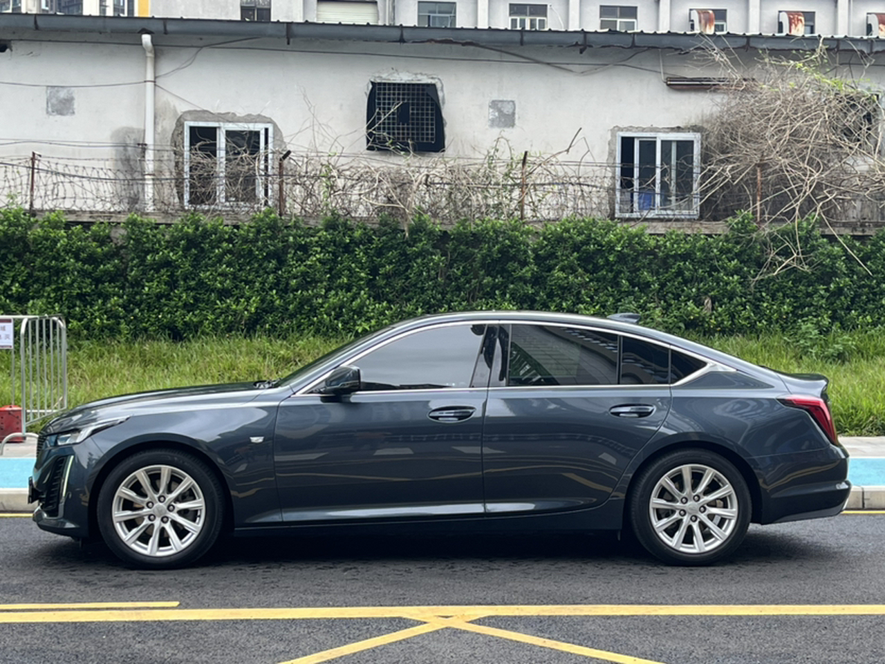 CT5 2022 28T photo 4