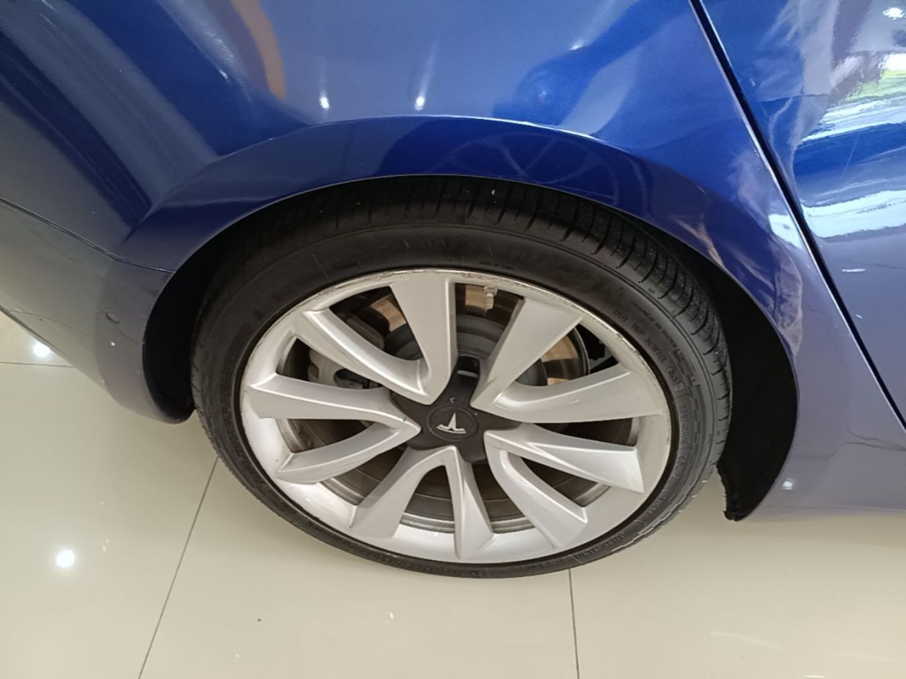 Model 3 2019 Standard Range RWD Upgraded photo 4