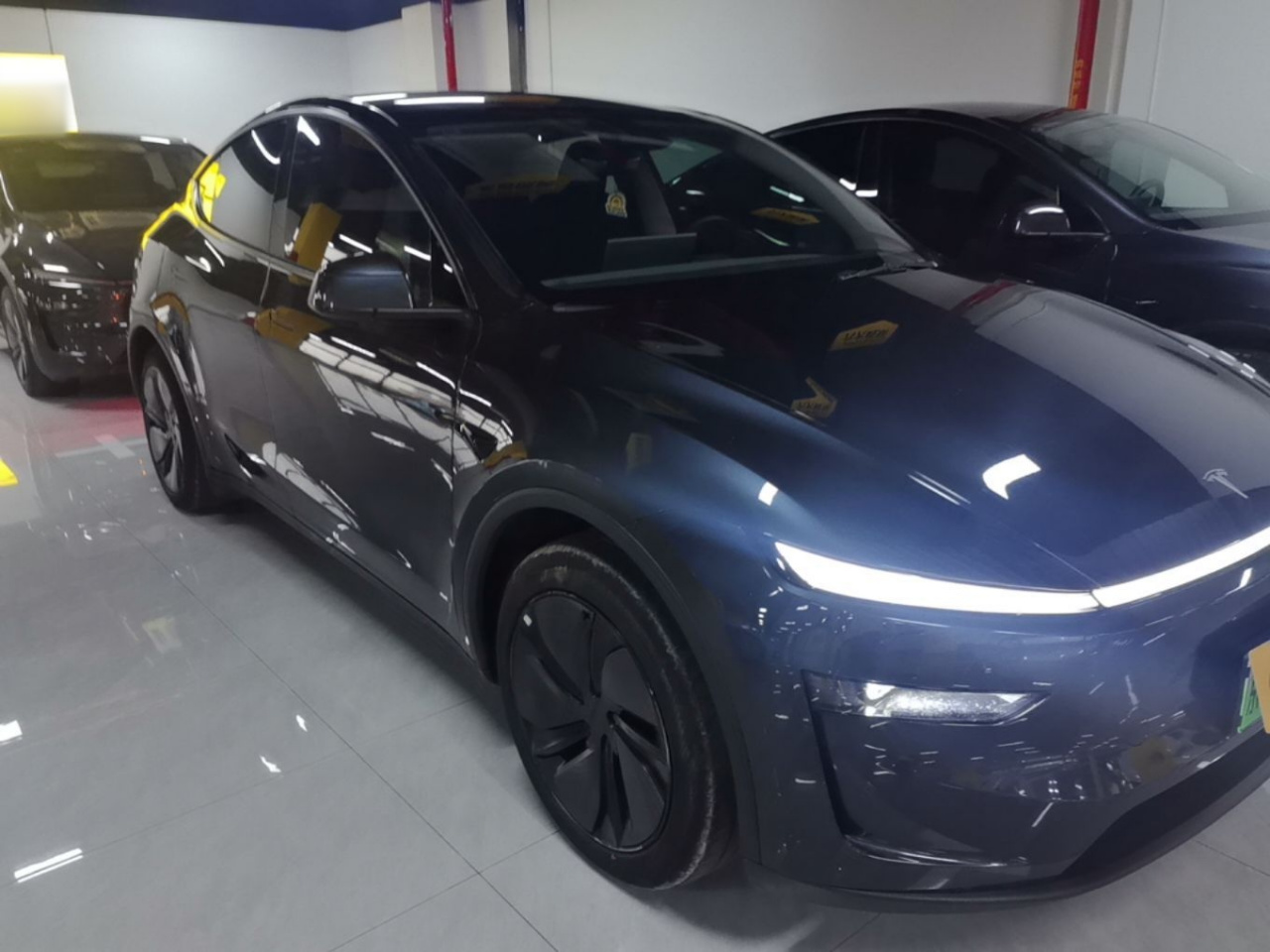 Model Y 2025 RWD photo 5