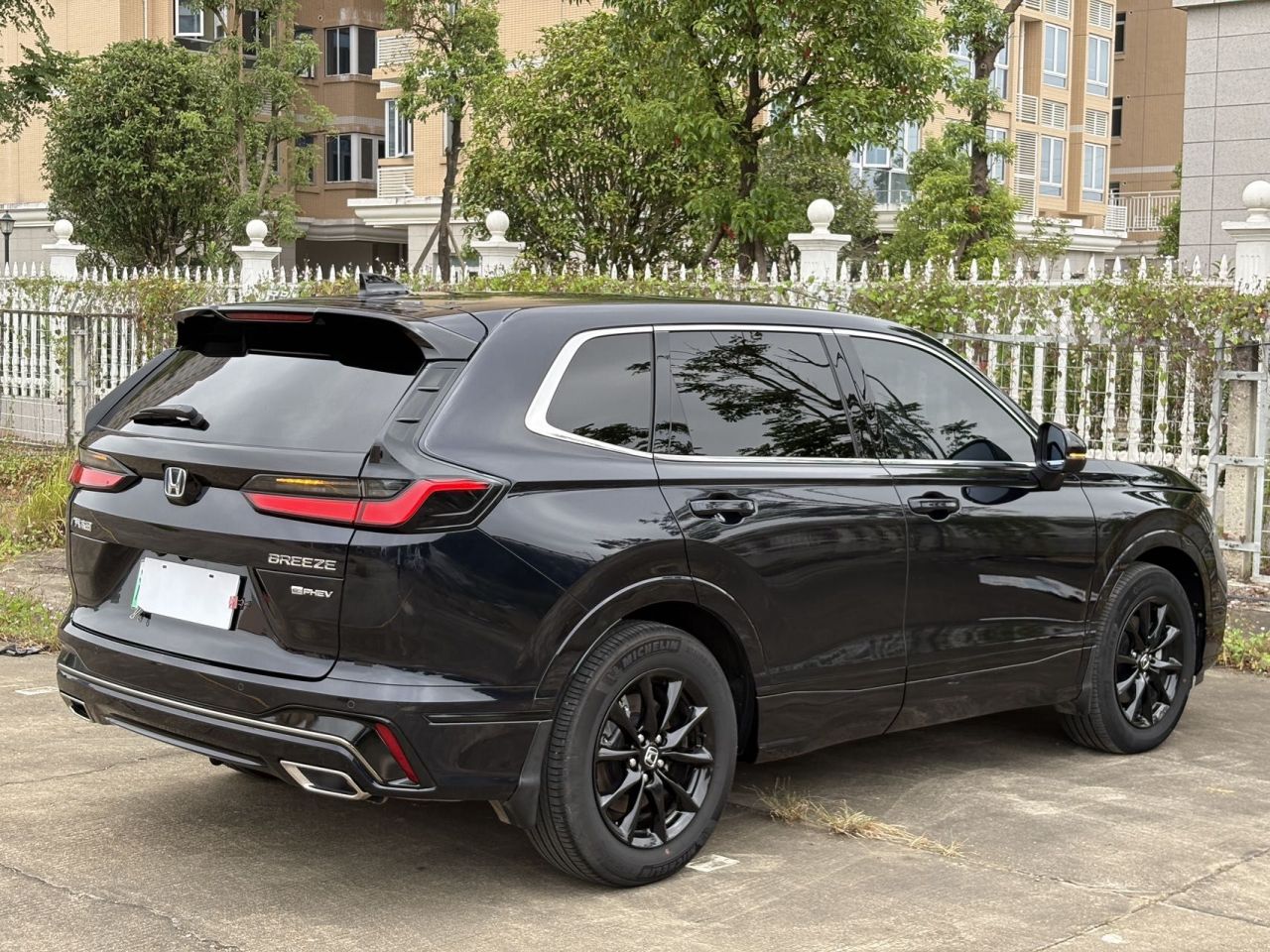 Breeze EV 2024 e:PHEV Exclusive photo 4