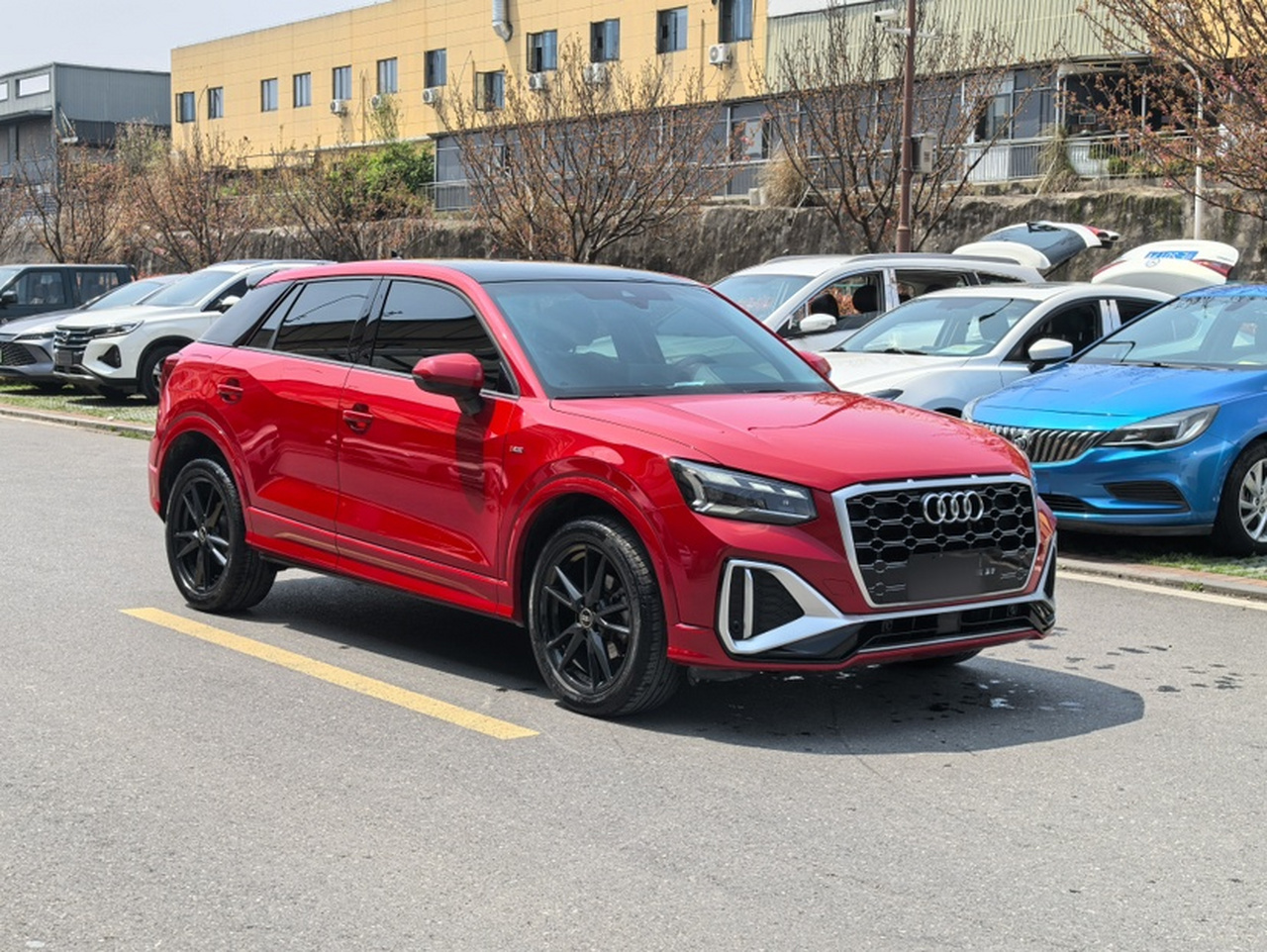 Q2L 2022 35 TFSI Progressive Dynamic photo 3