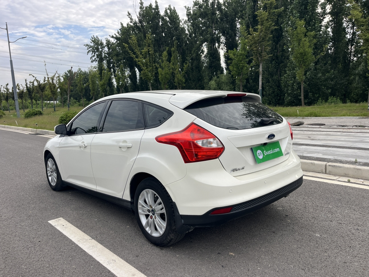 Focus 2012 Hatchback 1.6L AT Comfort photo 3