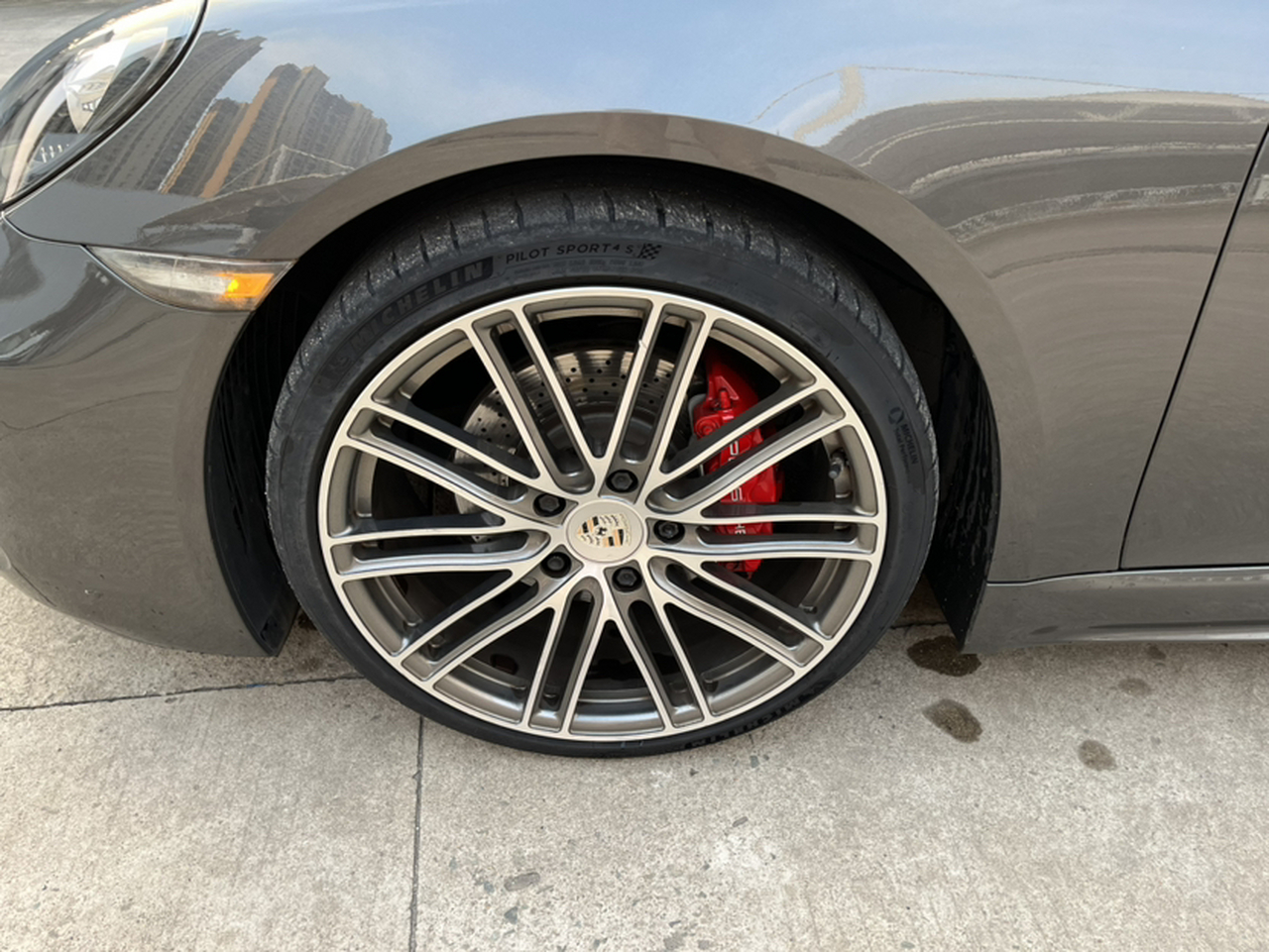718 2020 Cayman 2.0T photo 3