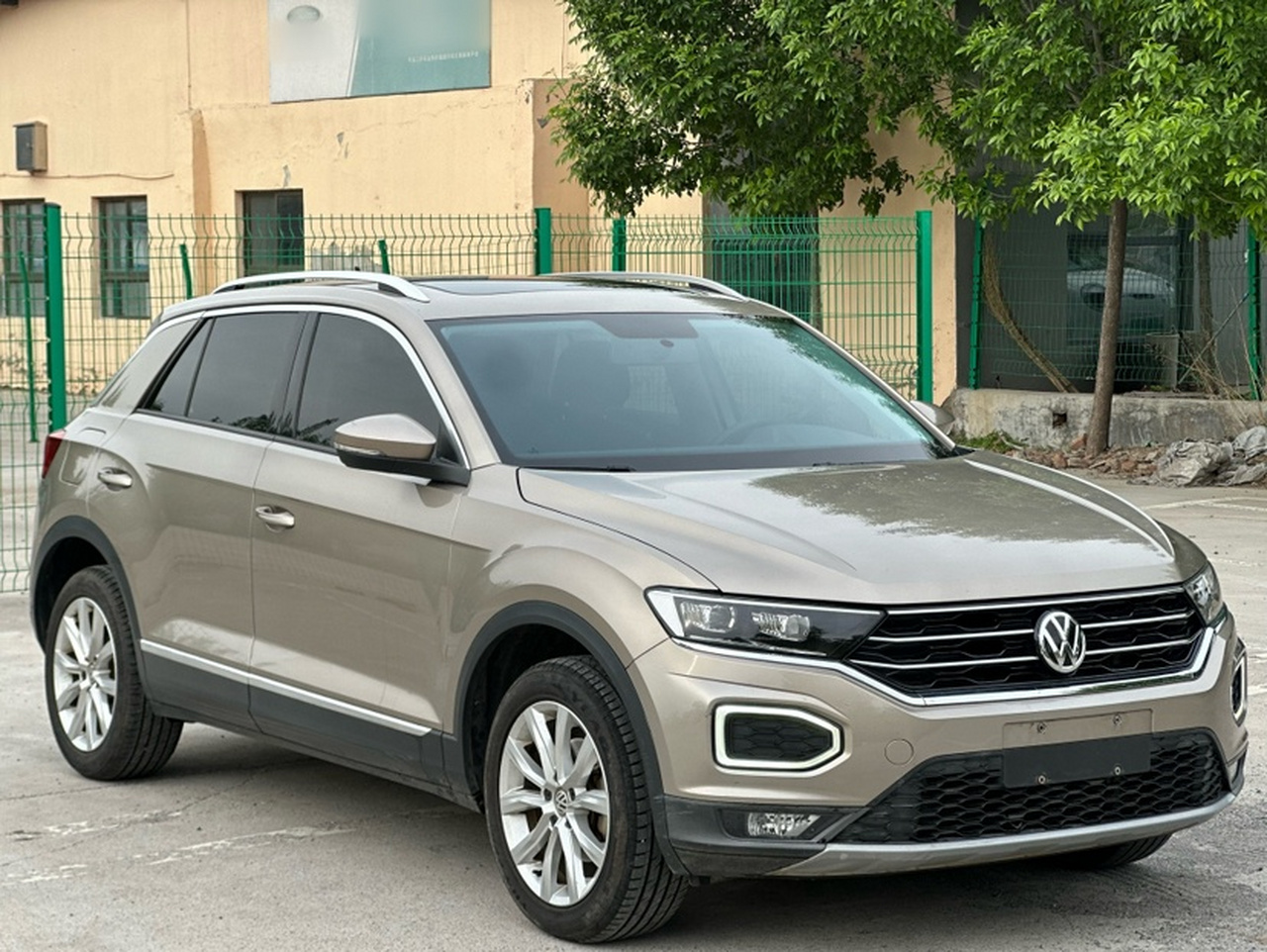 T-Roc 2020 230TSI DSG RWD Progressive photo 3
