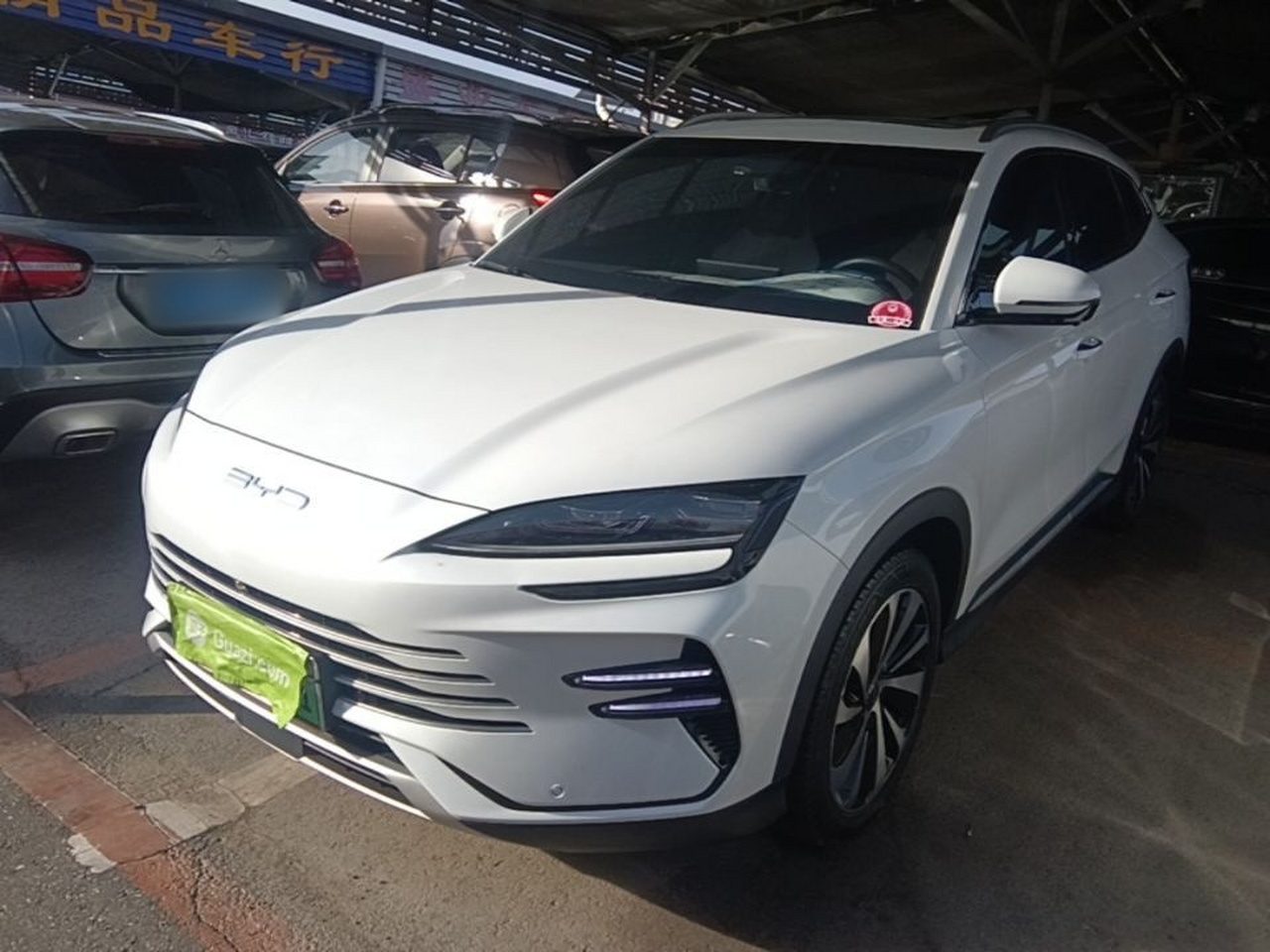 Song PLUS EV 2023 Champion DM-i 110KM Flagship