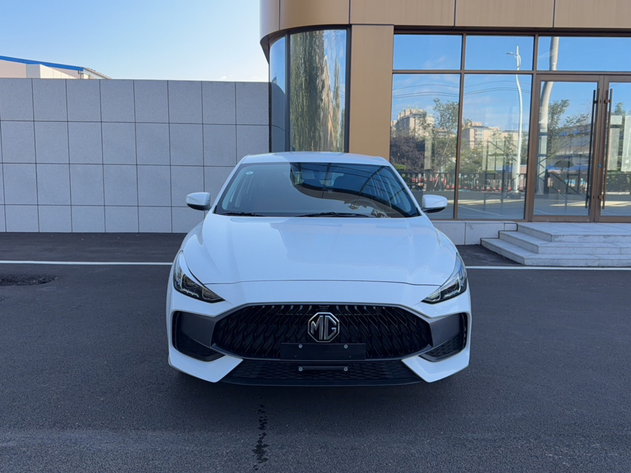 MG5 2023 180DVVT MT photo 2