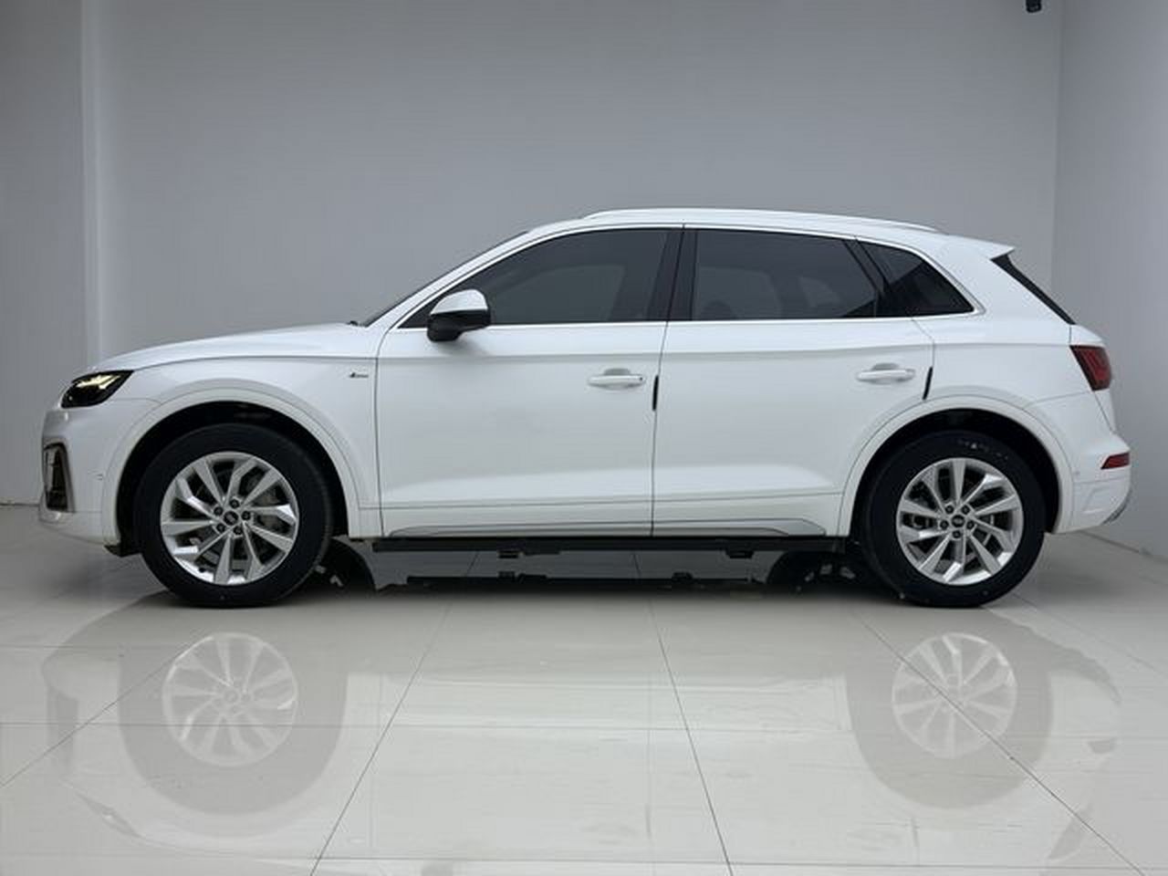 Q5L 2022 40T Luxury Dynamic photo 3