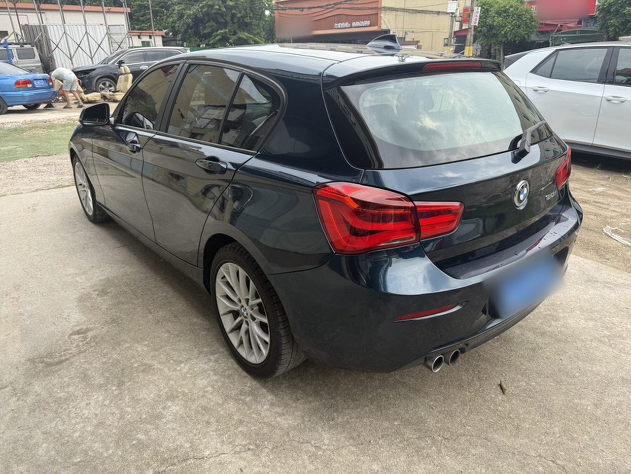 1 Series Imported 2016 120i Leading photo 3