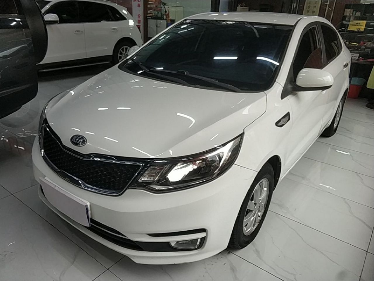 K2 2015 Sedan 1.4L AT GLS