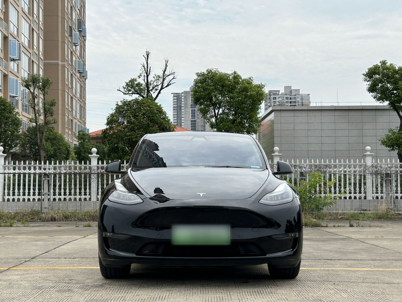 Model Y 2021 Standard Range RWD photo 2