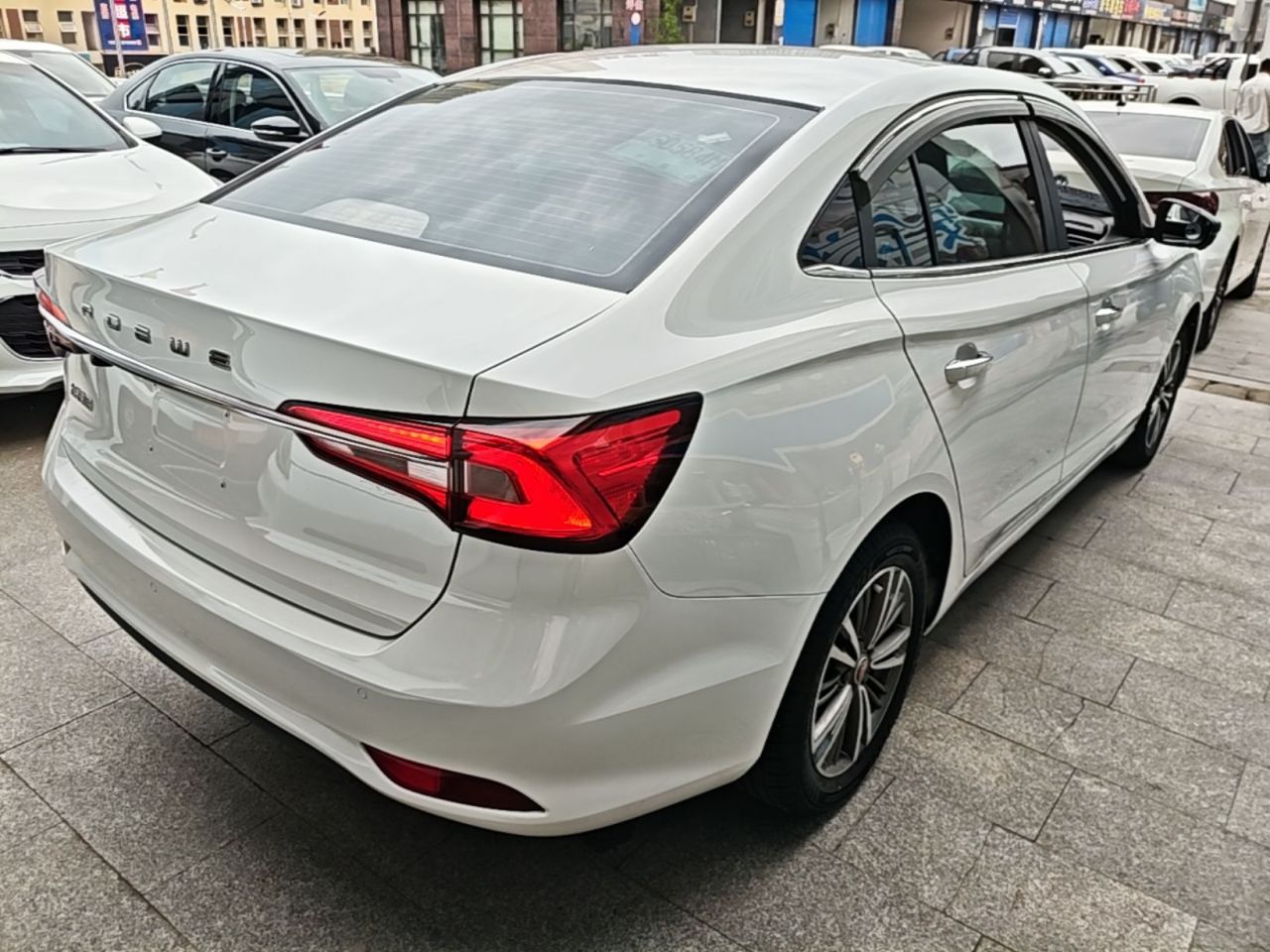 i5 2019 1.5L AT 4G photo 4