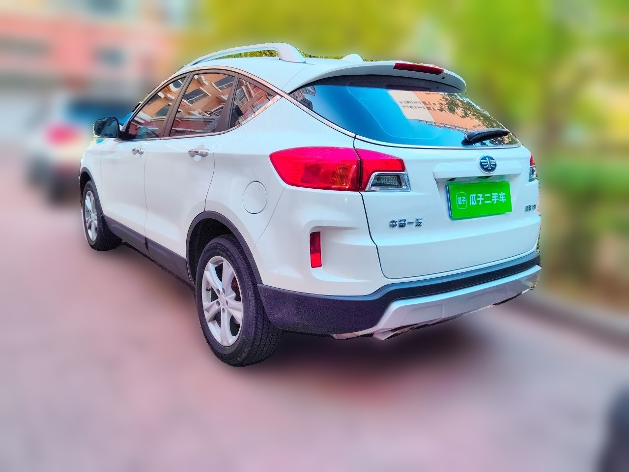 Bestune X80 2016 2.0L AT Luxury photo 4