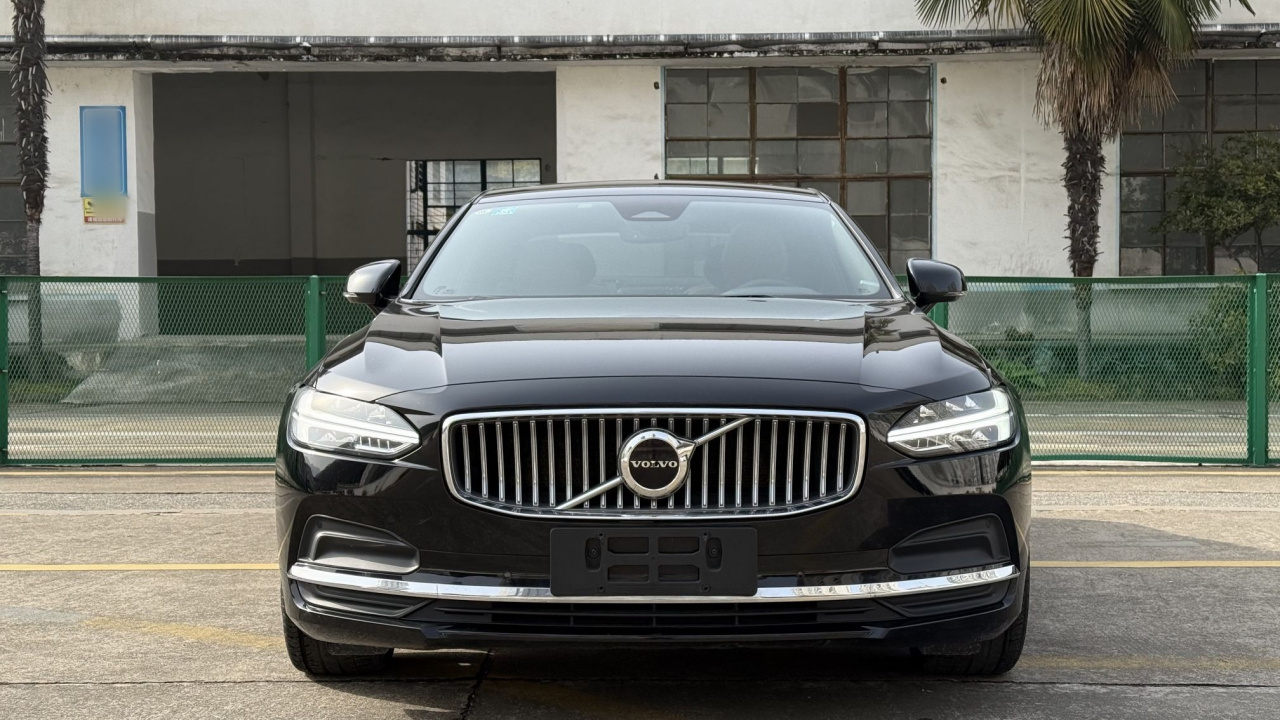 S90 2023 B5 Luxury photo 2