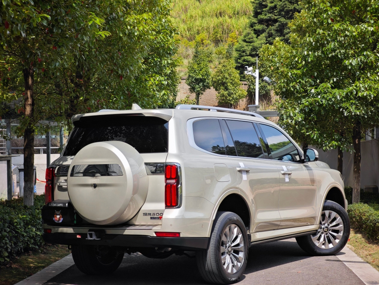 500 EV 2024 Hi4-T photo 4