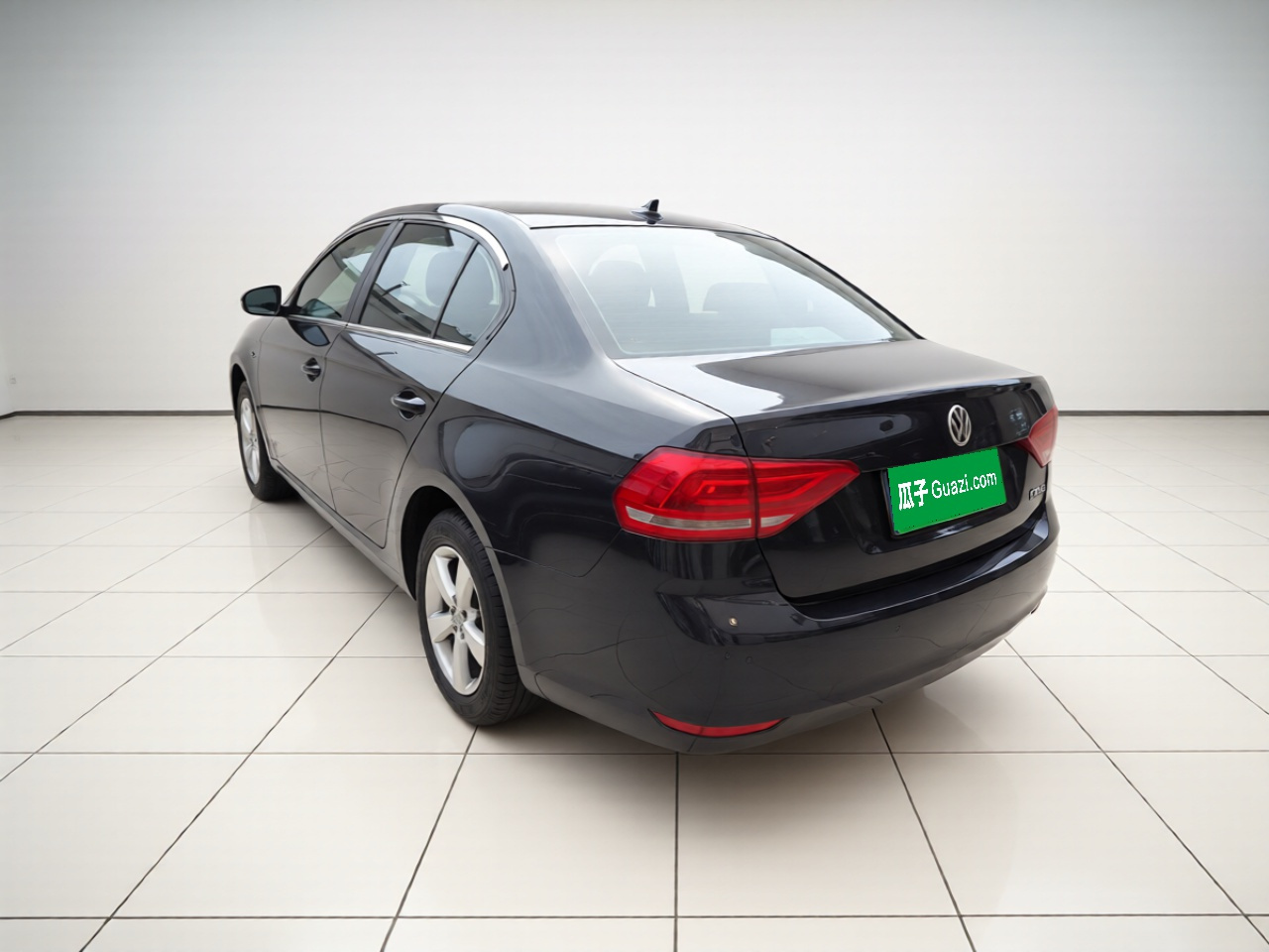 Lavida 2015 1.6L MT photo 4