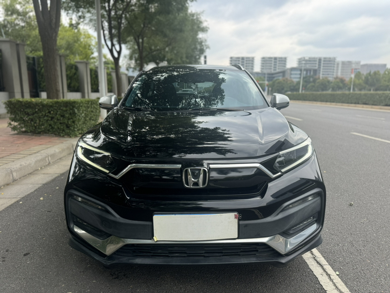 XR-V 2021 220TURBO CVT Luxury photo 3