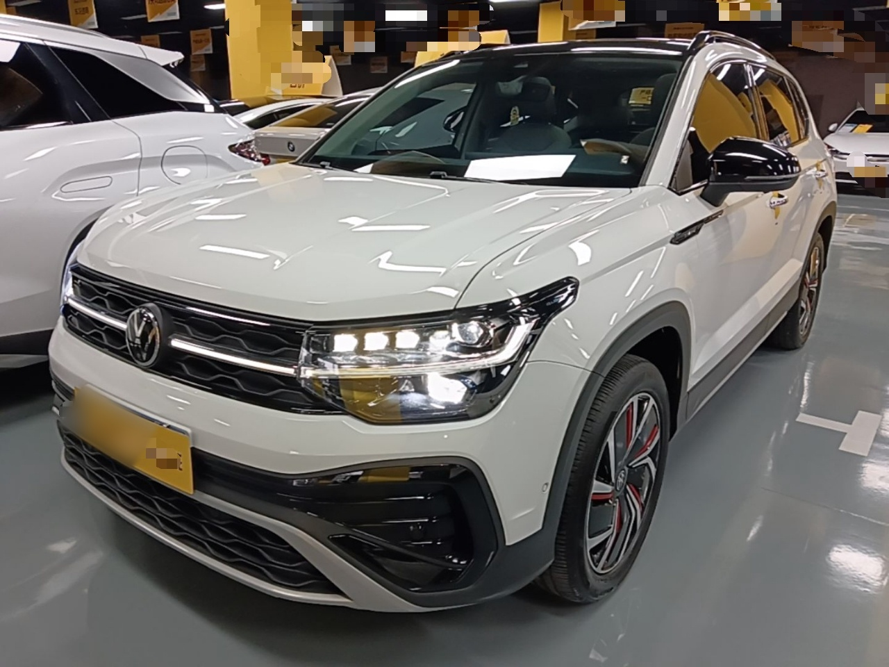Tharu 2023 300TSI RWD