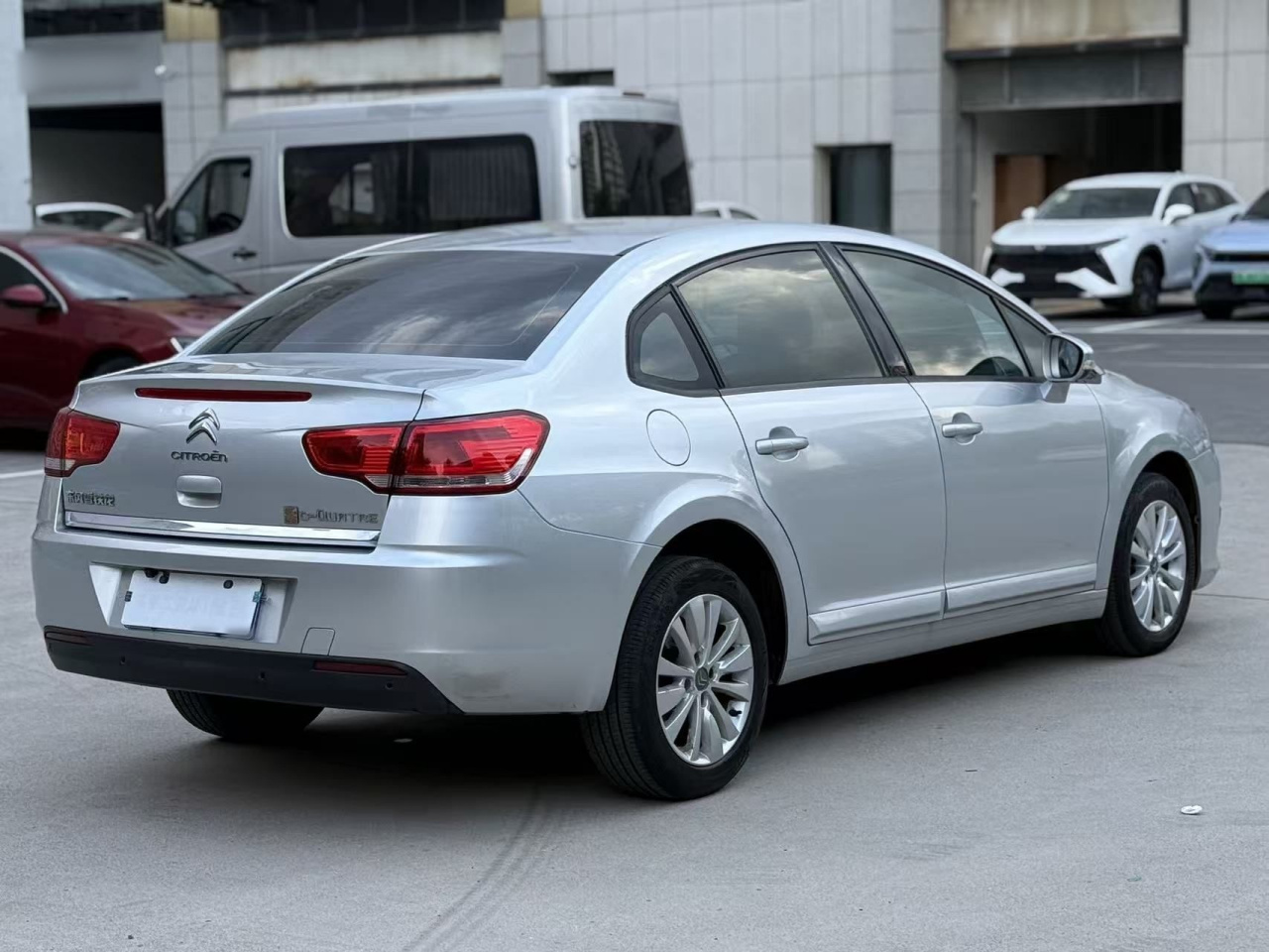 2013 Sedan 1.6L AT photo 4