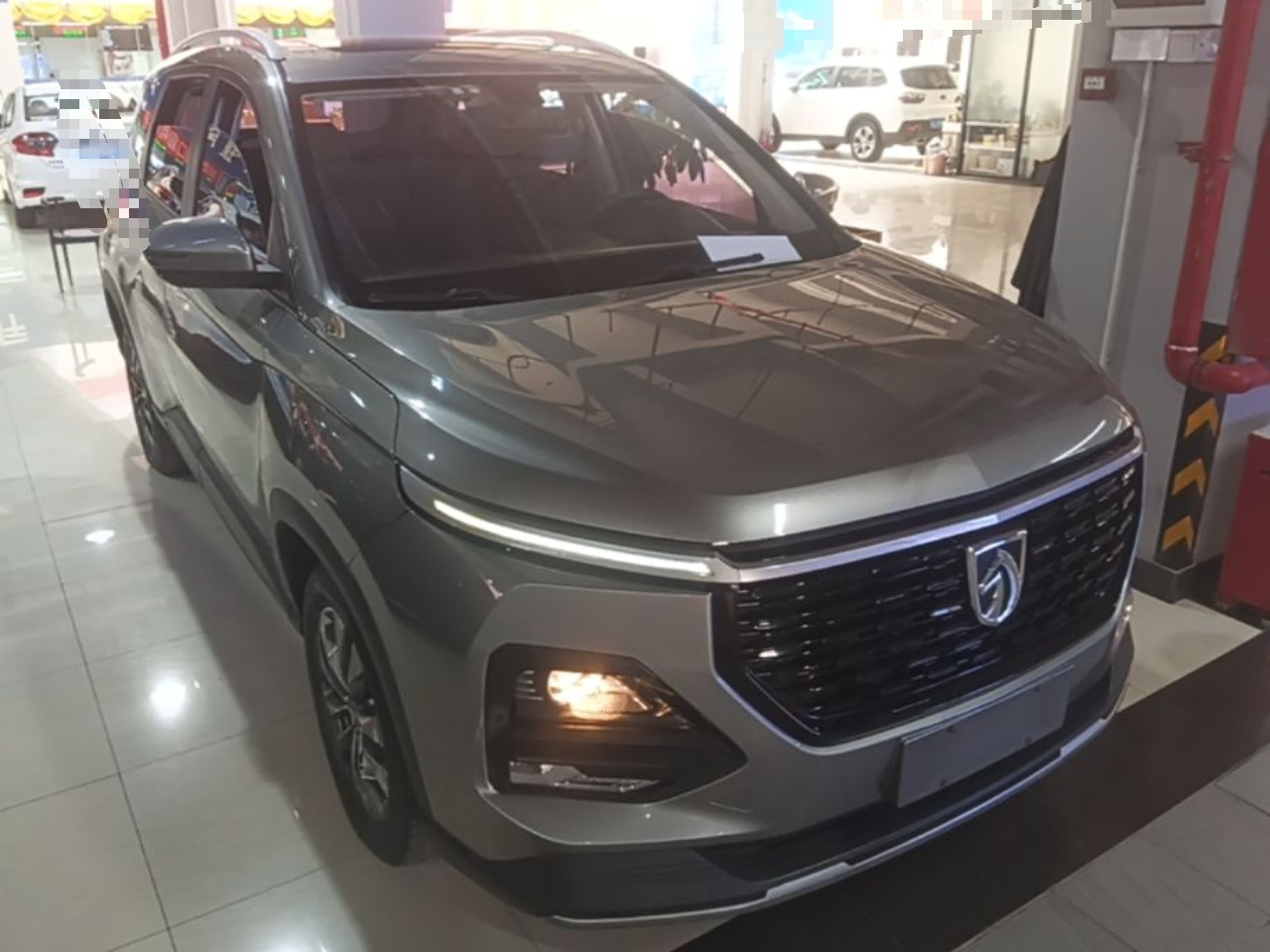 530 2020 1.5T CVT Premium 7-Seater photo 3