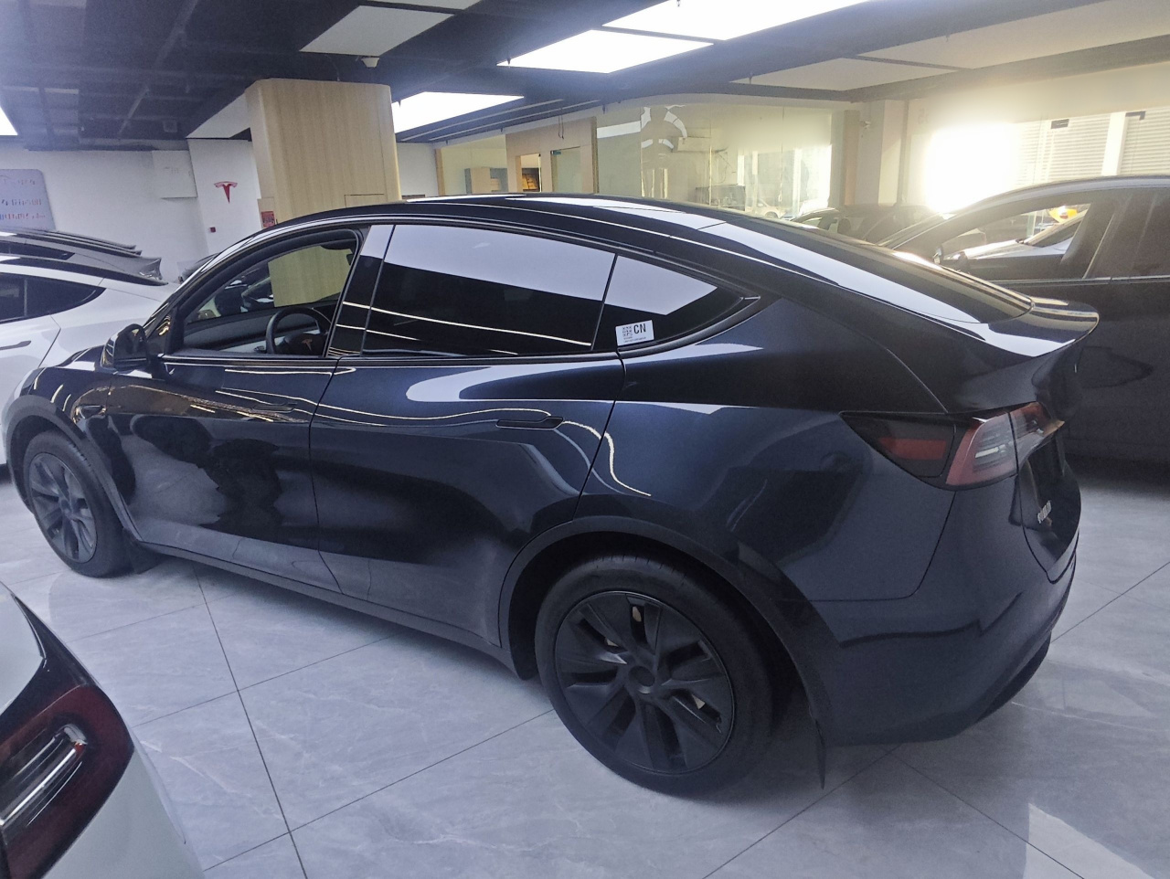 Model Y 2024 RWD photo 4