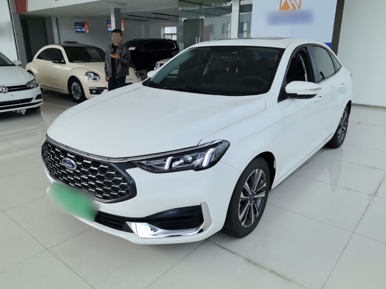 Escort 2021 1.5L AT