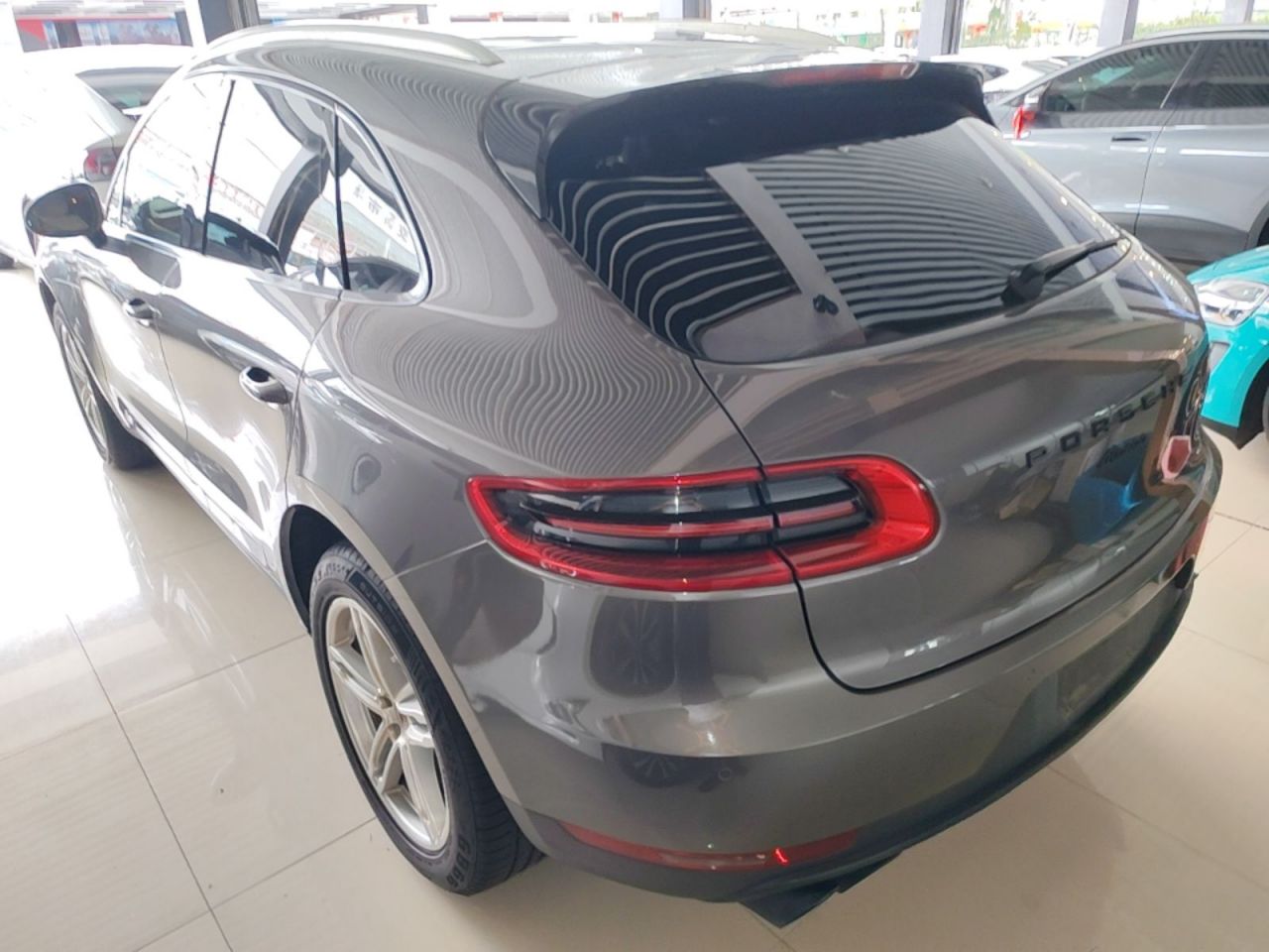 2014 Macan 2.0T photo 4