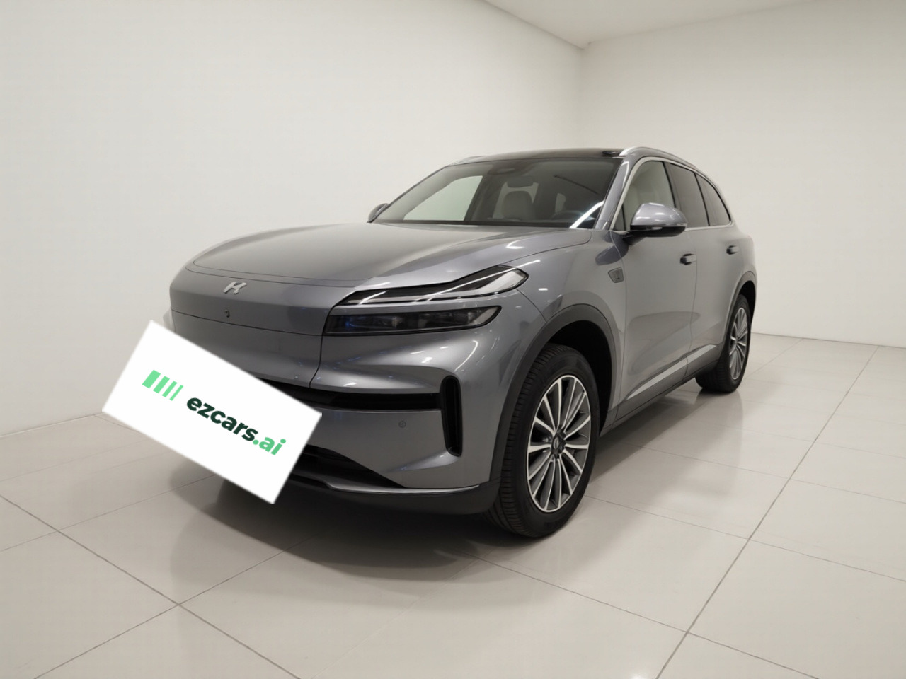 L90 2025 Ultra 6-Seater 60