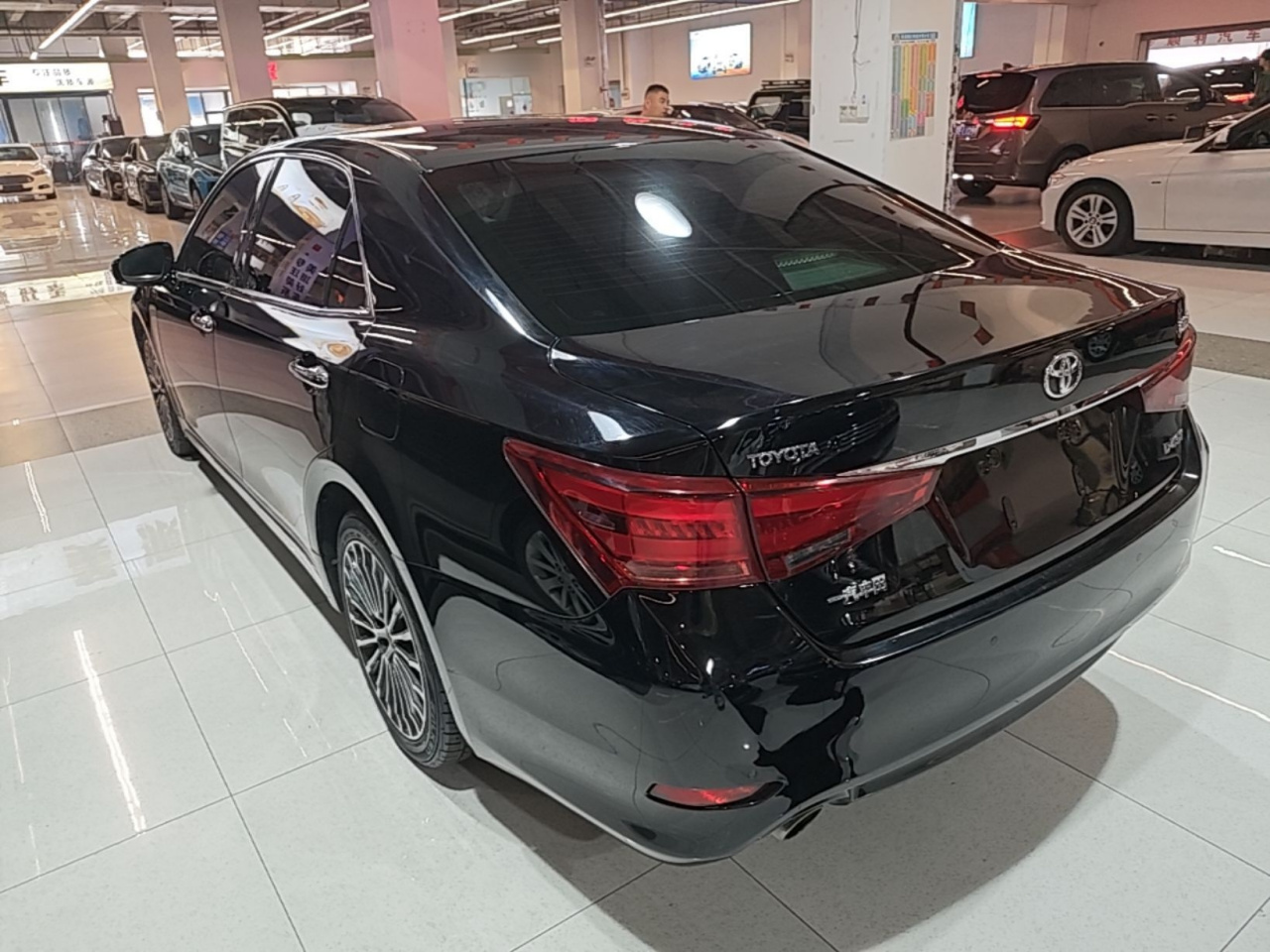 Crown 2018 2.0T Sport photo 4