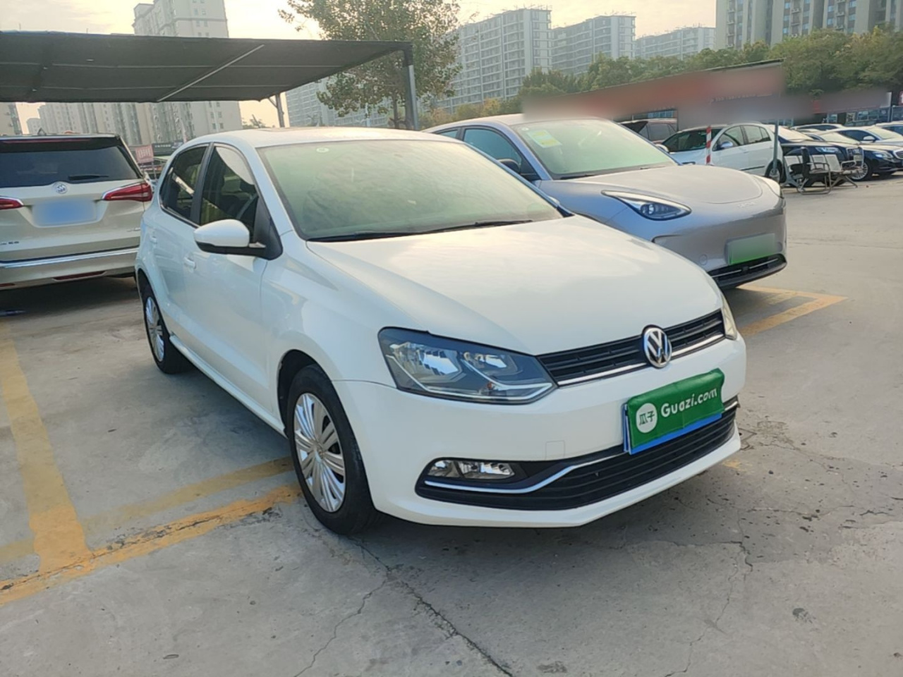 Polo 2016 1.6L AT Comfort photo 3