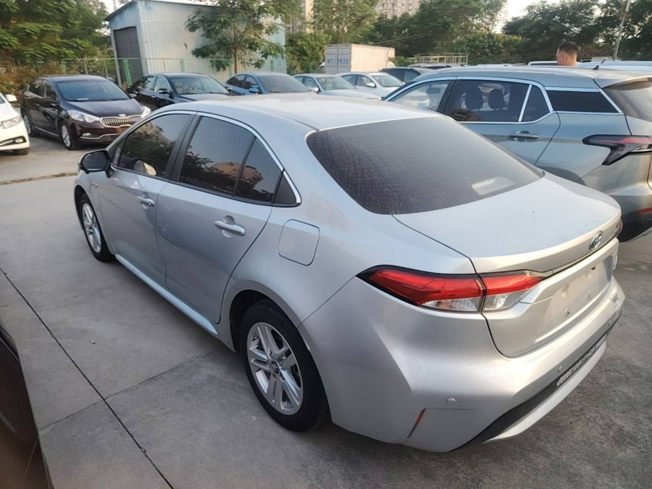 Levin 2021 Hybrid 1.8H E-CVT Luxury photo 4